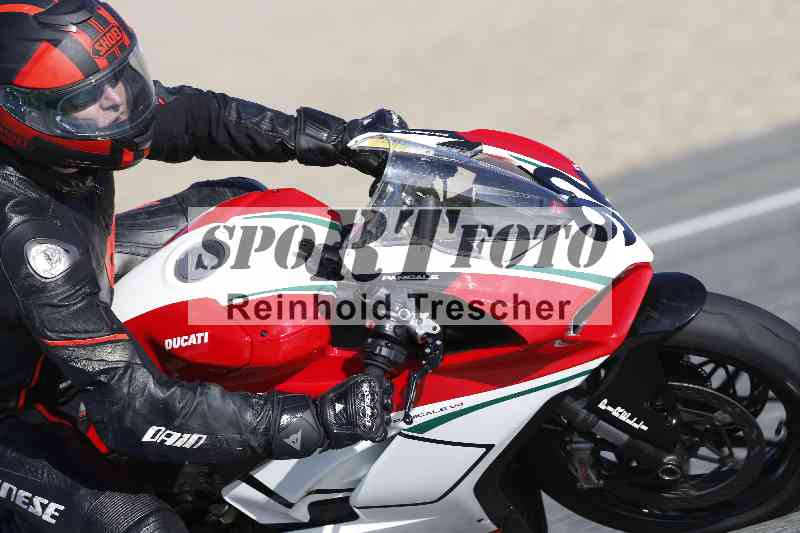 Archiv-2025/02 28.-31.01.2025 Moto Center Thun Jerez/gruen-green/92